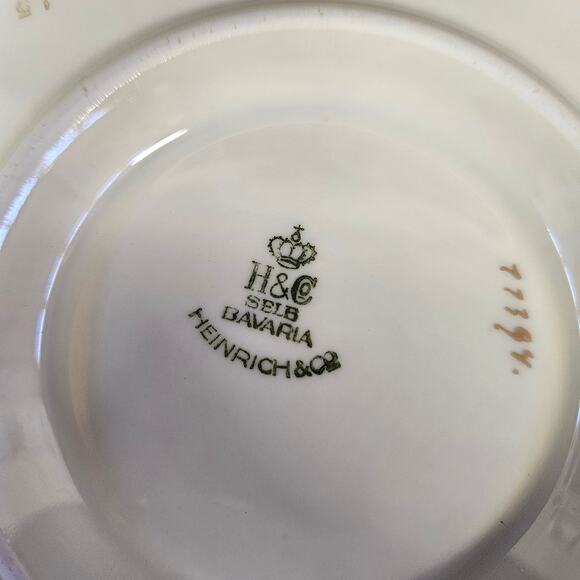 Vintage H&C Selb Bavaria Gravy Boat Dish Bowl Attached Plate Floral Gold Trim - Picture 4 of 9